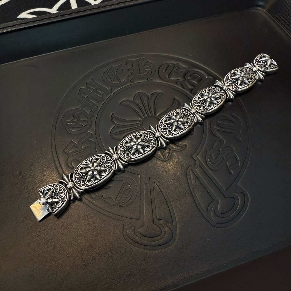 Chrome Hearts Classic Retro Six-Star Bracelet - Picture 6 of 10